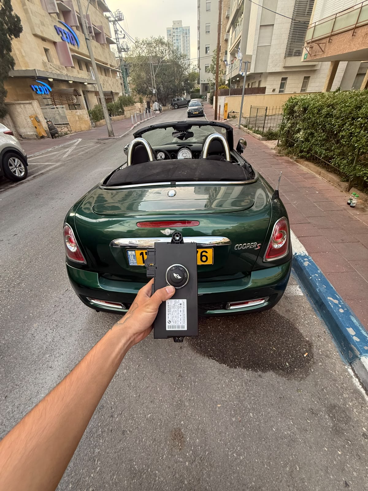עבודה על מיני קופר S · שכפול מפתח וקידוד שלט