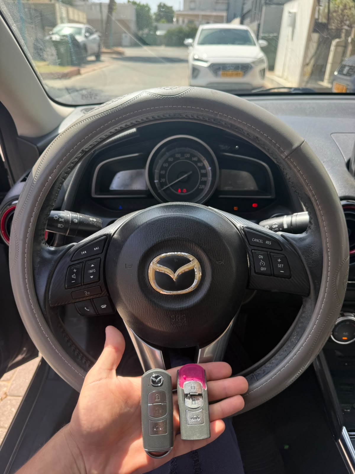שכפול שלט חכם למאזדה
